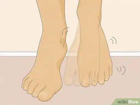 Imagen titulada Get Rid of an "Asleep" Foot Step 2